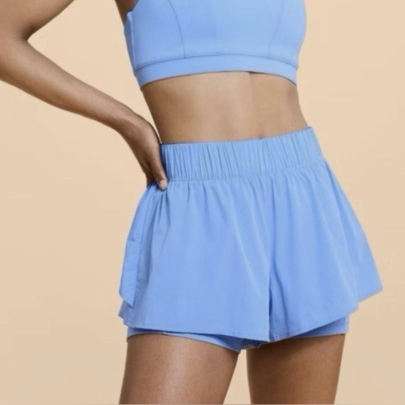 Blogilates Ruffle Shorts Cool Blue Athletic Running Dance Size Large NWT - Picture 2 of 8